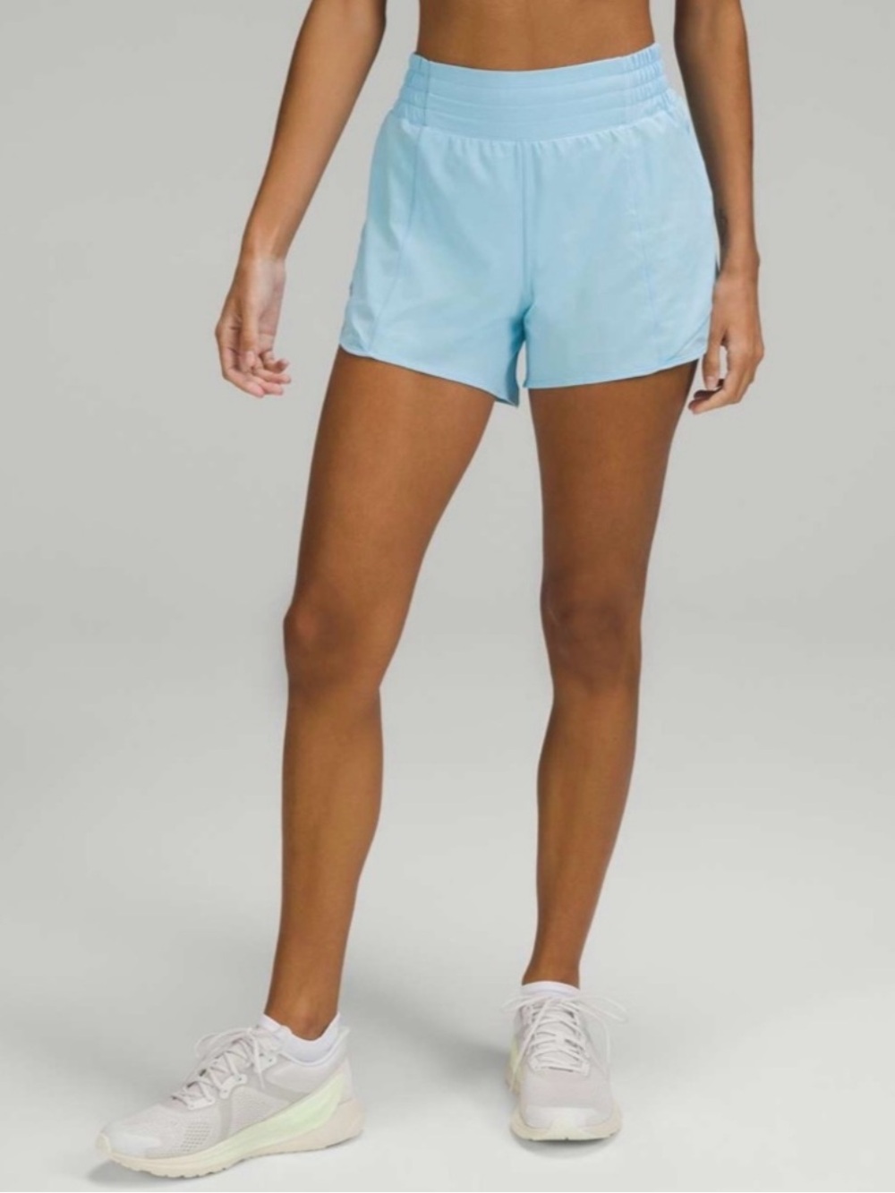 Lululemon Hotty Hot High-Rise Lined Shorts 4” Blue Chill Size 6